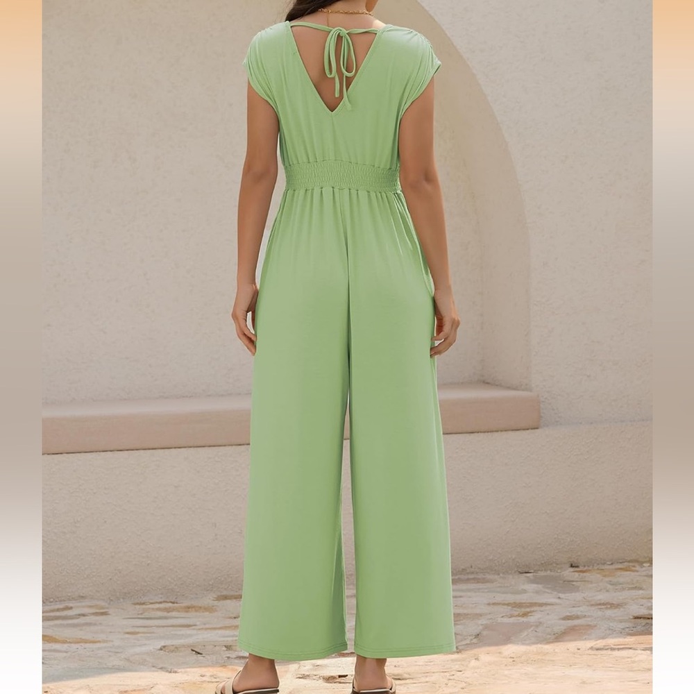 NWT Zaful Light Green Sleeveless Wide Leg Jumpsuit w/Smocked Waist - L - Picture 2 of 10